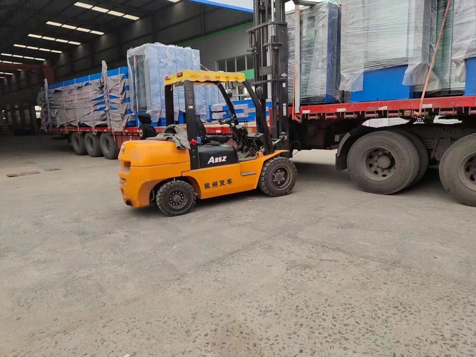 公交車候車亭發(fā)貨圖 公交車候車亭發(fā)貨圖